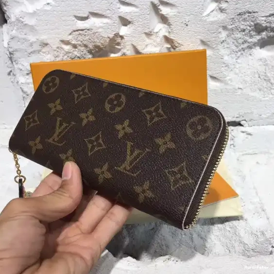 wallet Louis CHANELEMENCE Vuitton 0622